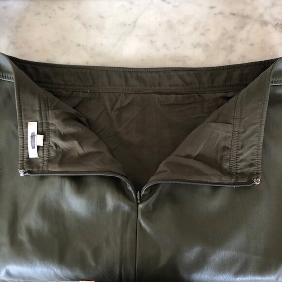 LOFT Faux Leather Olive Green Mini Shift Pocket Skirt 10 - Picture 13 of 17